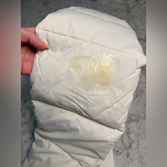 THE NORTH FACE X SKIMS Nuptse Scarf In Bone (slight flaw) - Picture 11 of 13